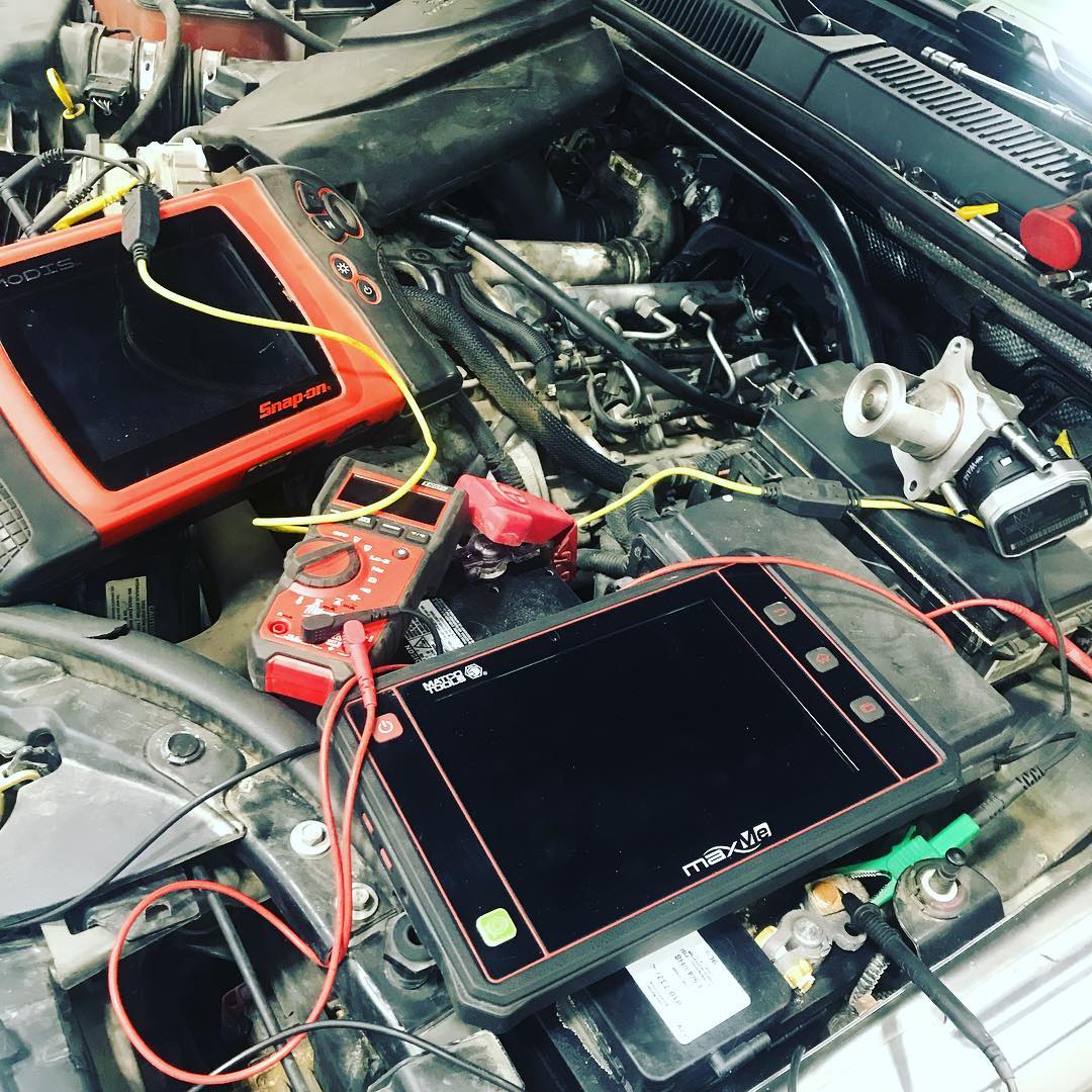Diagnostic scanners on an open engine